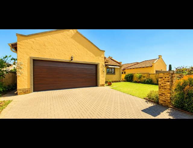 3 BEDROOM HOUSE FOR SALE IN HUGHES